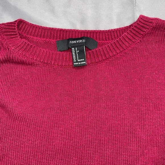 Cropped Maroon Sweater - Picture 2 of 3